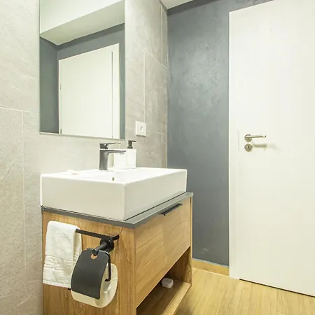 Apartment Mohost Spot - Elegant Retreat Brasov